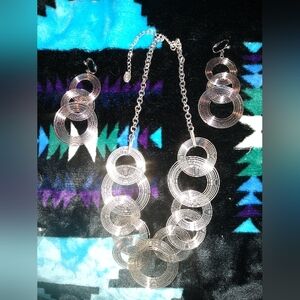 18" Claire's Vintage Necklace And Clip Earrings Silver